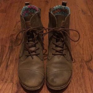 Toms brown zip up boots short ankle